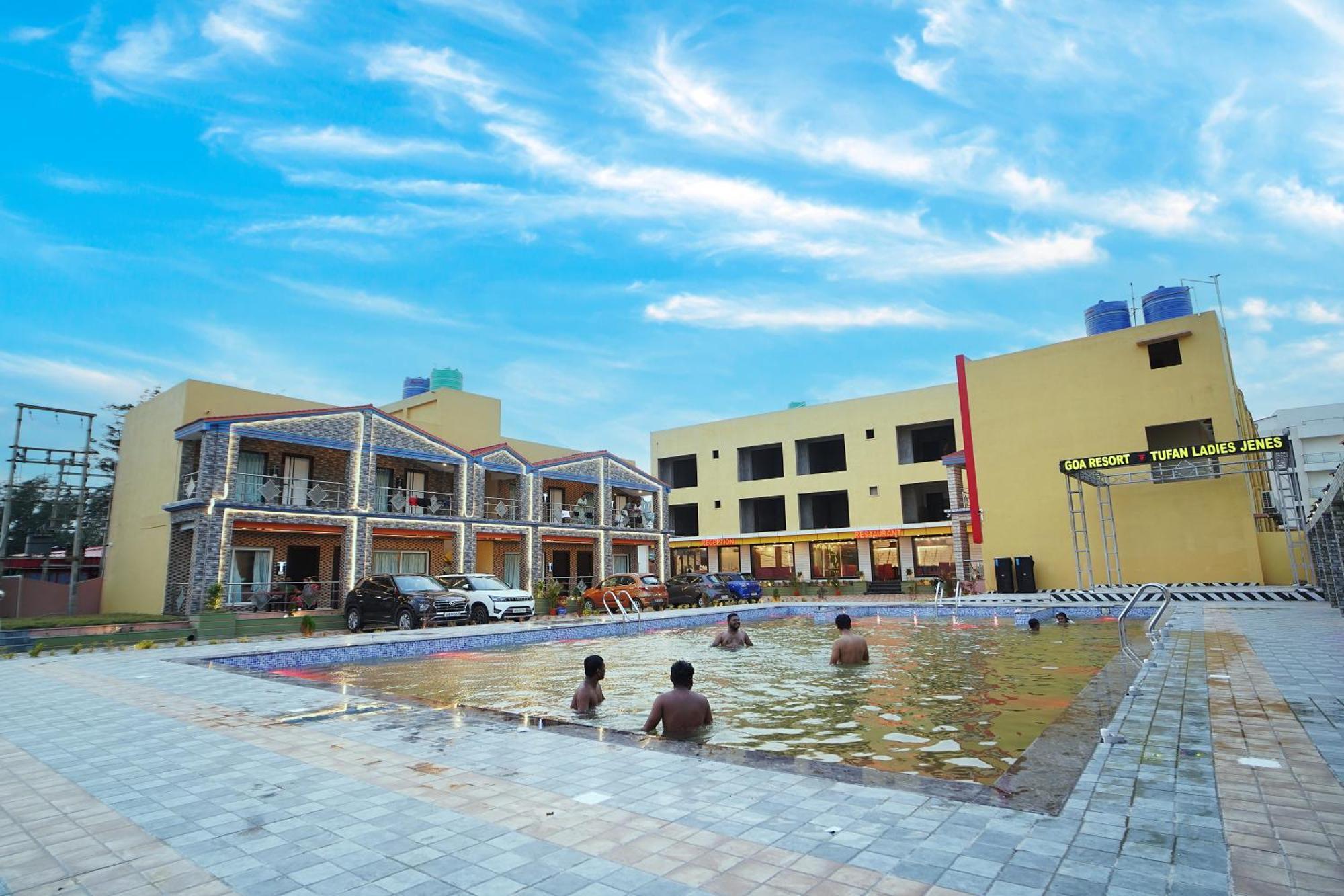 Goa Beach Resort On Beach Mandarmani Exterior foto