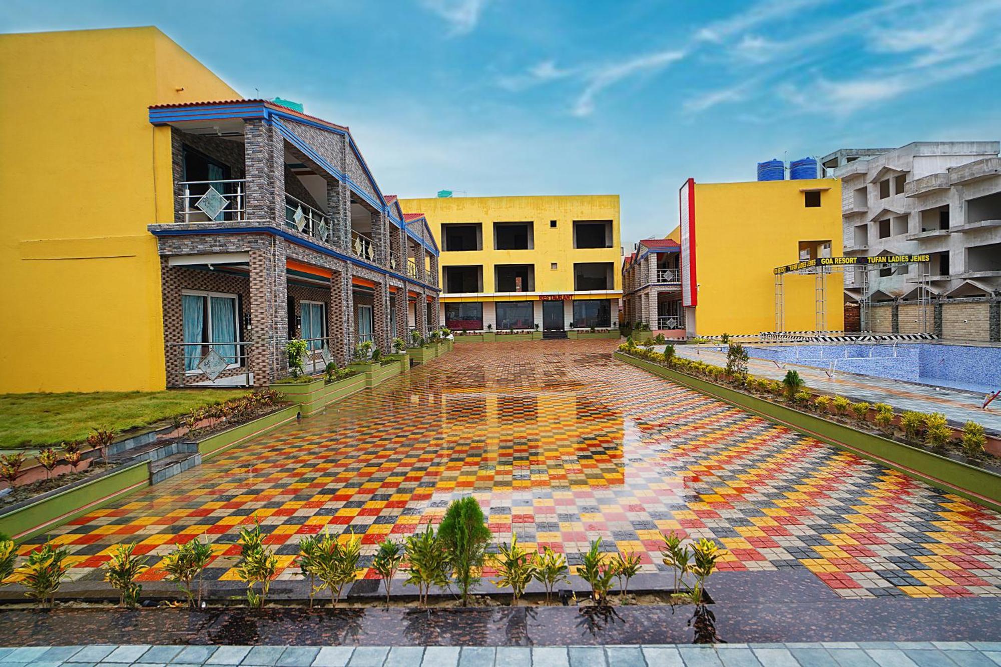 Goa Beach Resort On Beach Mandarmani Exterior foto